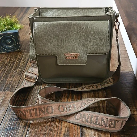 Valentino Orlandi Sage Green Italian Leather Crossbody Messenger Bag - Picture 1 of 12